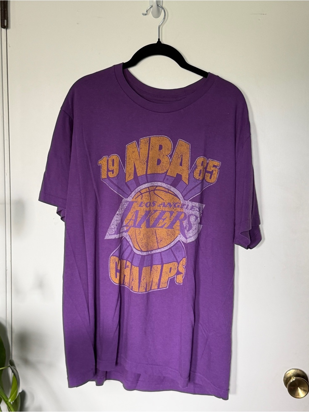 Old Navy Purple Los Angeles Lakers NBA Champs Tee